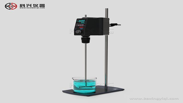 他來(lái)了，他來(lái)了，他帶著頂置式電動(dòng)攪拌器走來(lái)