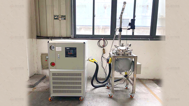 上?？婆d儀器與聚威工程塑料 （上海）有限公司