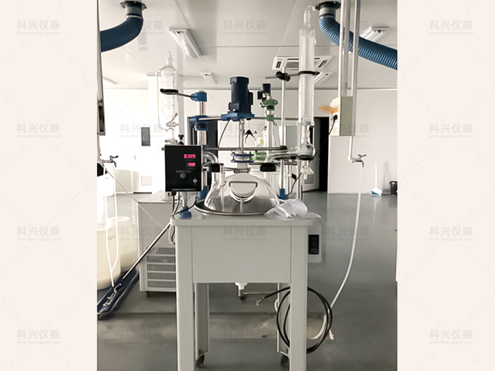 上?？婆d儀器與某公司合作